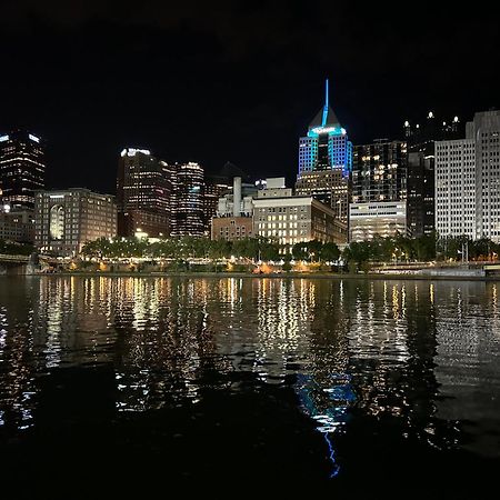Luxe City Views Prime Location 24-7 Parking Gym Lounge Pittsburgh Exteriör bild