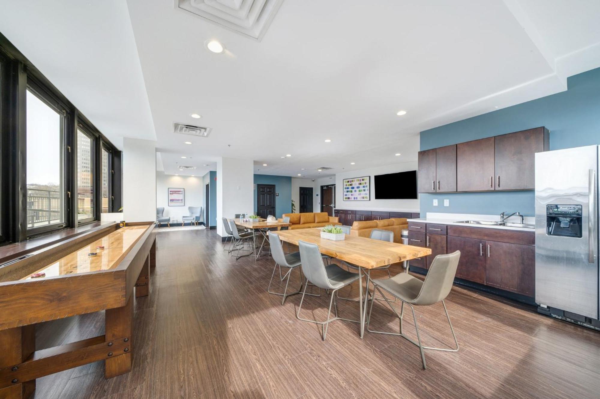 Luxe City Views Prime Location 24-7 Parking Gym Lounge Pittsburgh Exteriör bild
